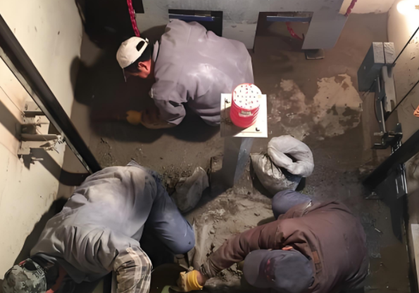 虹口区上海长征医院凤阳路院区屋顶、电梯井修缮工程/>
<blockquote class=